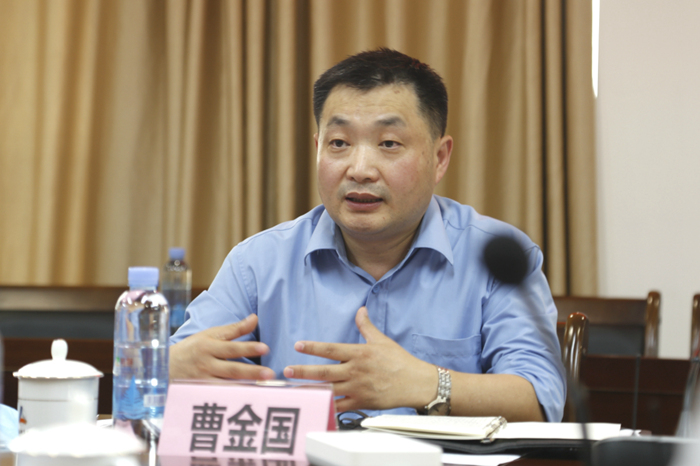 圖2:曹金國(guó)副組長(zhǎng)作重要講話.jpg